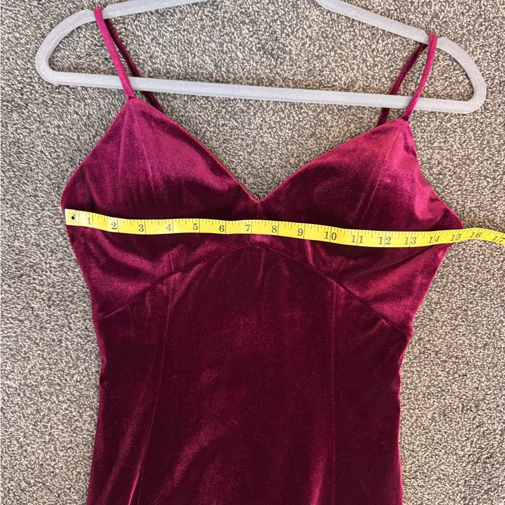 Yolanda Baraschi Elegant Burgundy Velvet Spaghetti Strap Dress size 0 - Picture 12 of 15